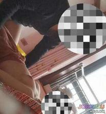  强行破处放学回家的亲闺女死活不让脱裤子